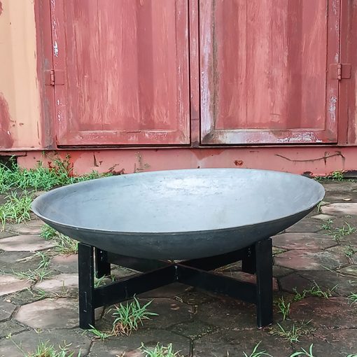 Chảo gang đốt lửa hiện đại